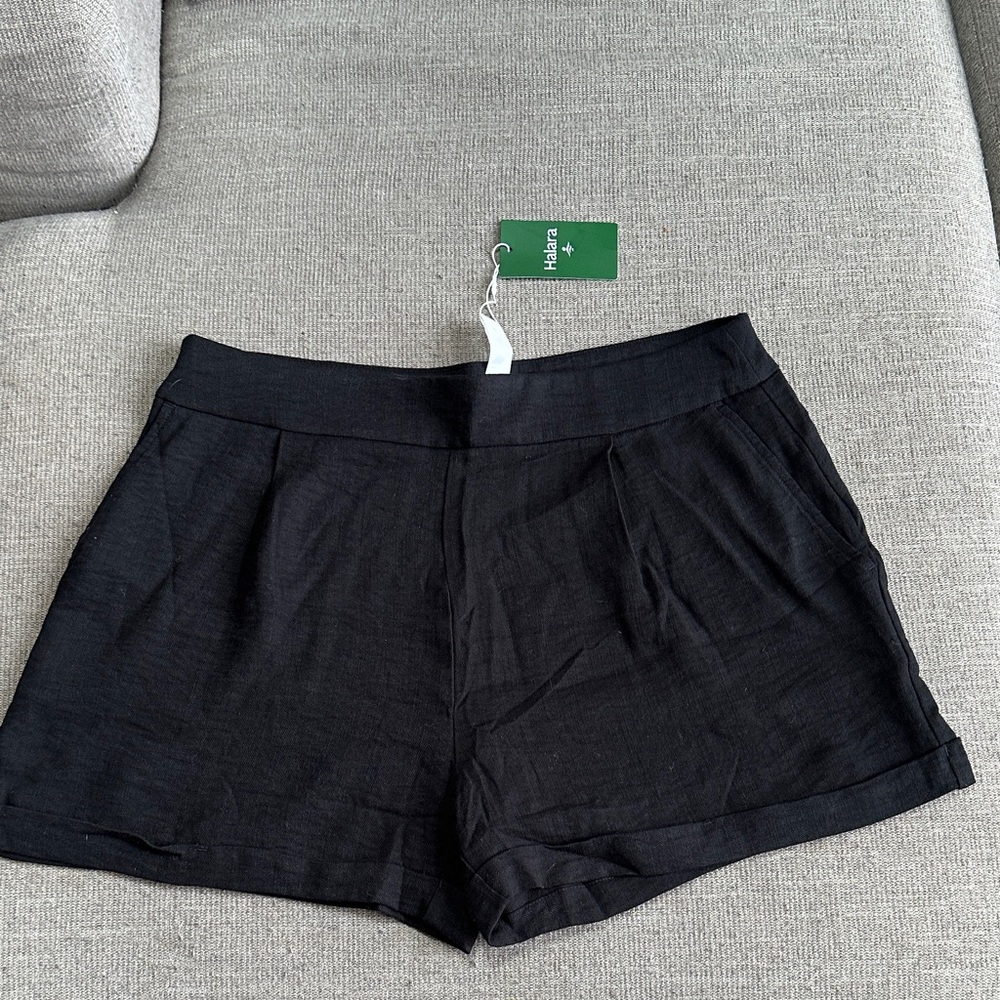 Halara Black Women's Shorts with side zipper